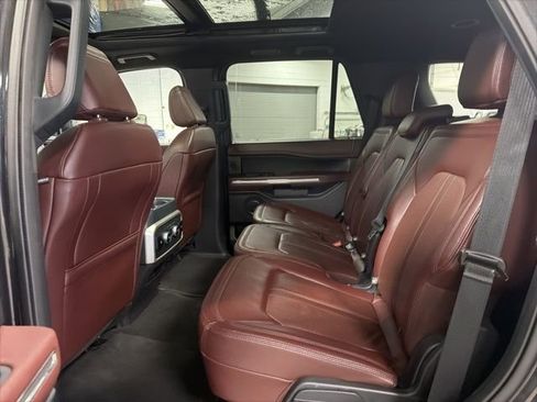 Used 2024 Ford Expedition Limited image 33