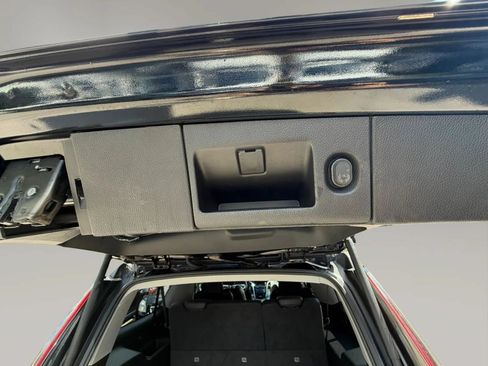 Used 2020 Cadillac Escalade ESV Luxury AWD/4WD image 34