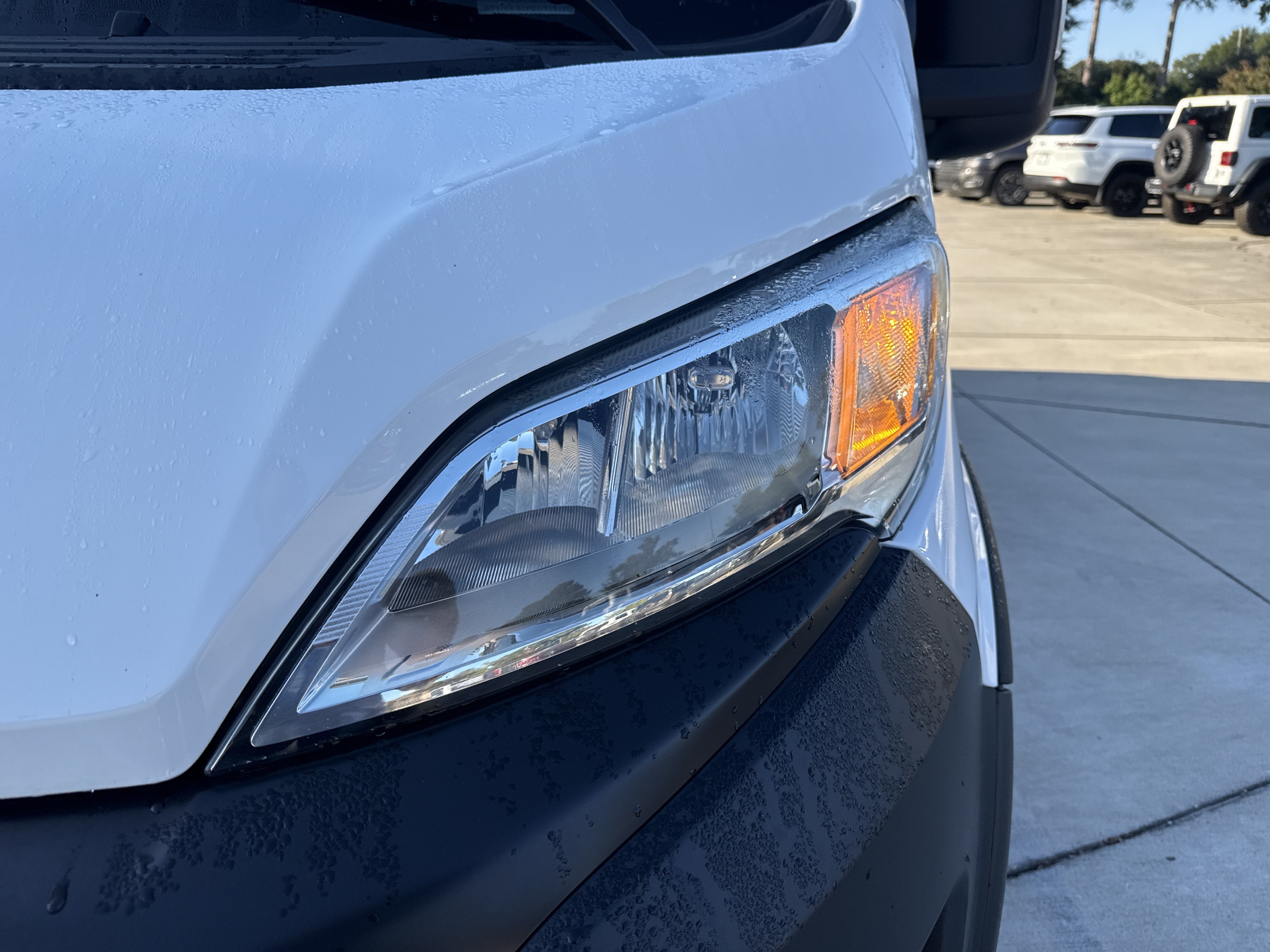 Used 2024 RAM ProMaster 1500 w/ Safety Group FWD image 7