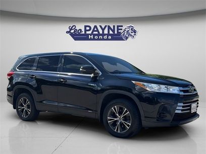 Used 2019 Toyota Highlander LE