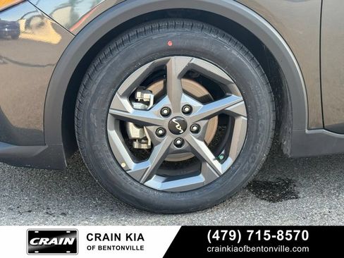 Certified 2025 Kia K4 FWD image 33