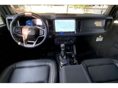 New 2025 Ford Bronco Badlands image 22