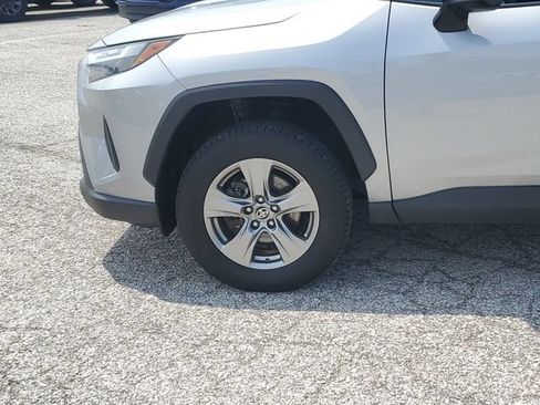 Used 2024 Toyota RAV4 LE AWD/4WD image 8