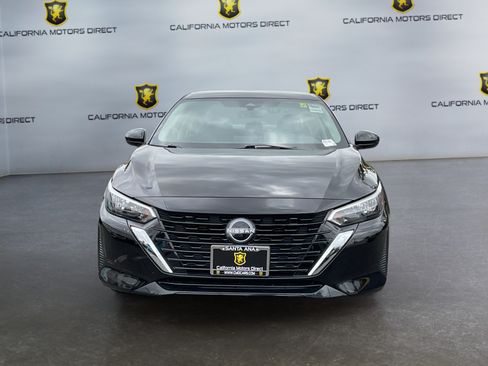 Used 2025 Nissan Sentra SV FWD image 2