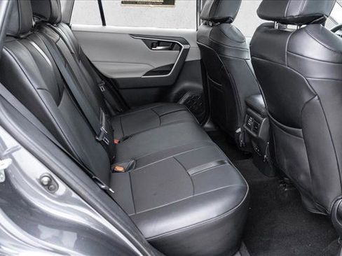 Used 2019 Toyota RAV4 XLE image 23