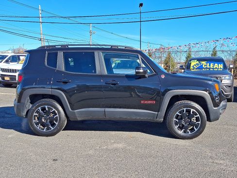 Certified 2023 Jeep Renegade Trailhawk image 8