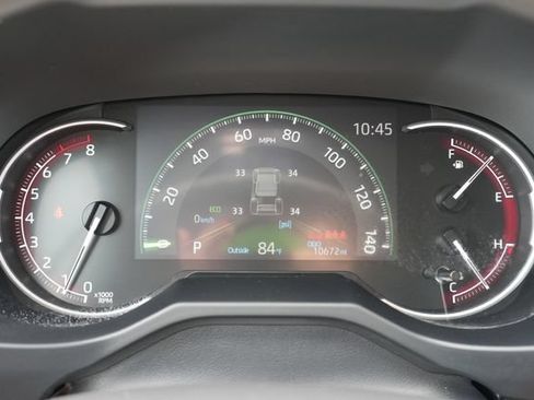 Used 2025 Toyota RAV4 XLE FWD image 29