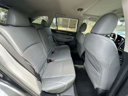 Used 2019 Subaru Outback 2.5i Limited AWD/4WD image 22