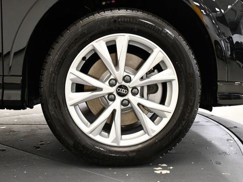 Certified 2025 Audi Q3 2.0T Premium Plus w/ Premium Plus Package image 17