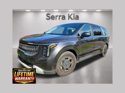 Used 2025 Kia Carnival
