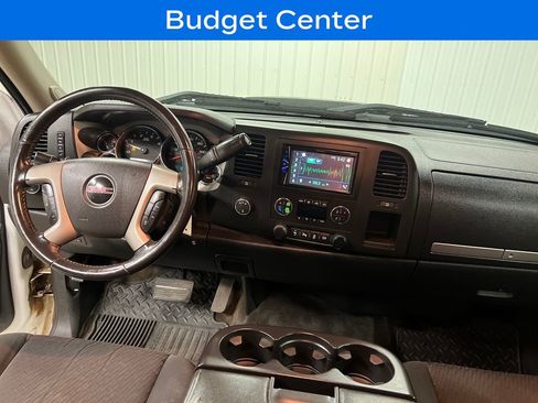 Used 2013 GMC Sierra 2500 SLE w/ SLE Preferred Package AWD/4WD image 16