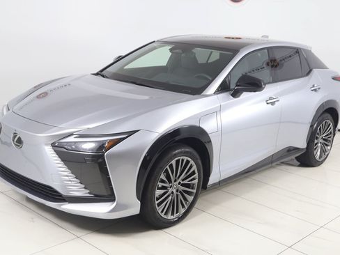 Used 2023 Lexus RZ 450e Premium AWD/4WD image 22