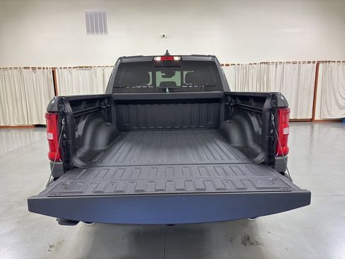 New 2026 RAM 1500 4x4 Crew Cab image 9