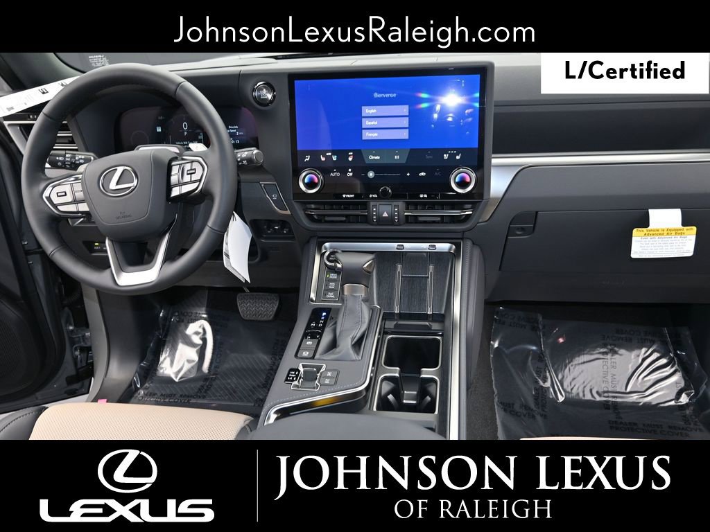 Used 2025 Lexus GX 550 AWD/4WD image 16