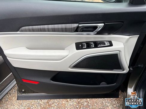 Used 2023 Kia Telluride EX image 14