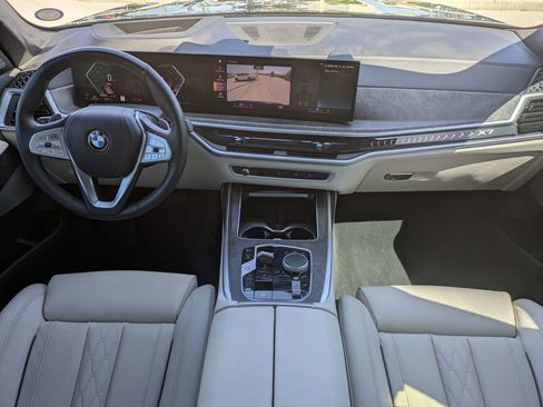 Used 2023 BMW X7 xDrive40i w/ Premium Package AWD/4WD image 24
