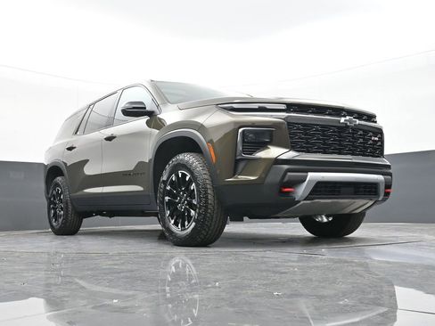 Used 2024 Chevrolet Traverse Z71 w/ Enhanced Driving Package image 48