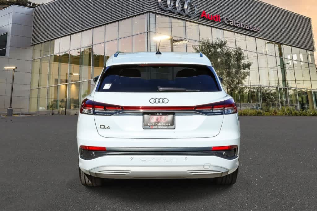 Used 2023 Audi Q4 e-tron Premium Plus w/ Premium Plus RWD image 5