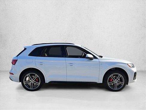 Used 2025 Audi Q5 e Premium Plus image 4