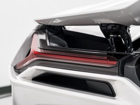 Used 2025 Lamborghini Revuelto image 51