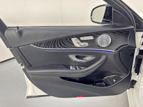 Used 2019 Mercedes-Benz E 300 image 43