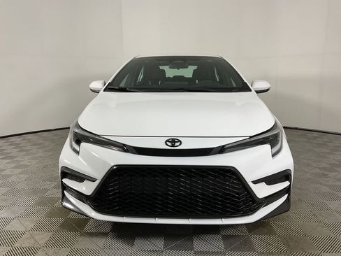 New 2026 Toyota Corolla SE image 2