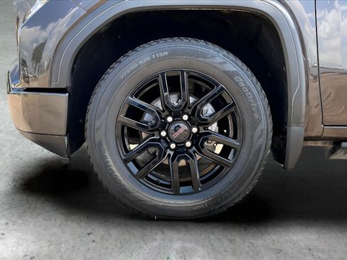 Used 2021 GMC Sierra 1500 Elevation w/ X31 Off-Road Package AWD/4WD image 35
