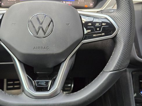 Used 2024 Volkswagen Tiguan SE R-Line FWD image 22