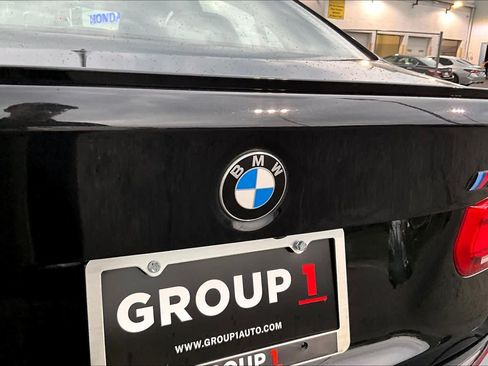 Used 2018 BMW M3 RWD image 31