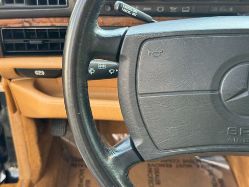 Used 1990 Mercedes-Benz 560 SEL image 33