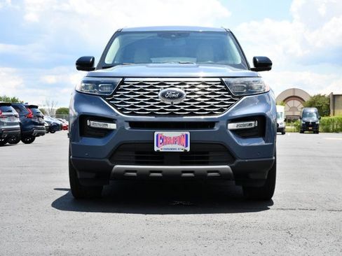 Used 2021 Ford Explorer Platinum w/ Equipment Group 601A AWD/4WD image 2