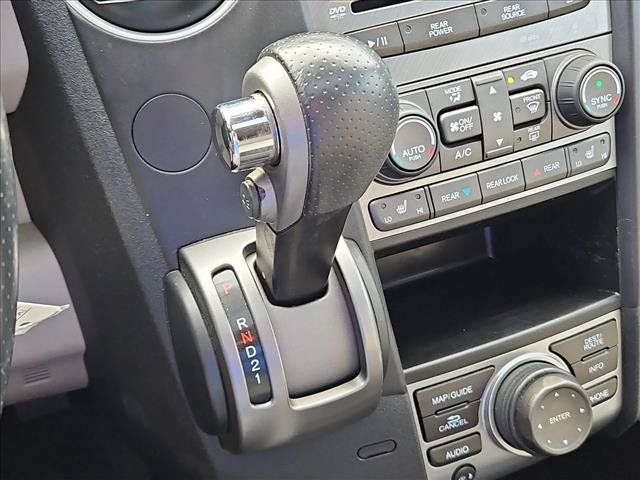Used 2013 Honda Pilot Touring image 12
