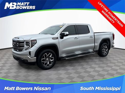 Used 2022 GMC Sierra 1500 SLT image 1