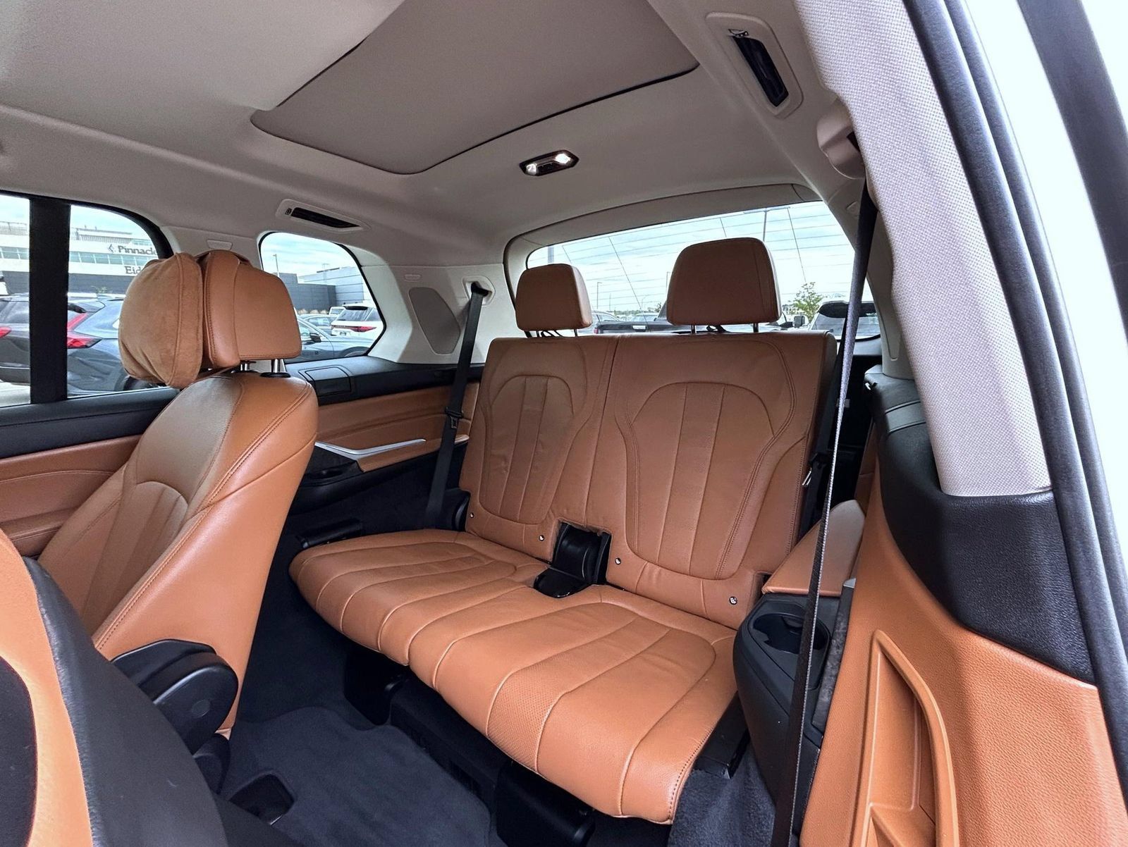 Used 2020 BMW X7 xDrive40i w/ Premium Package AWD/4WD image 20