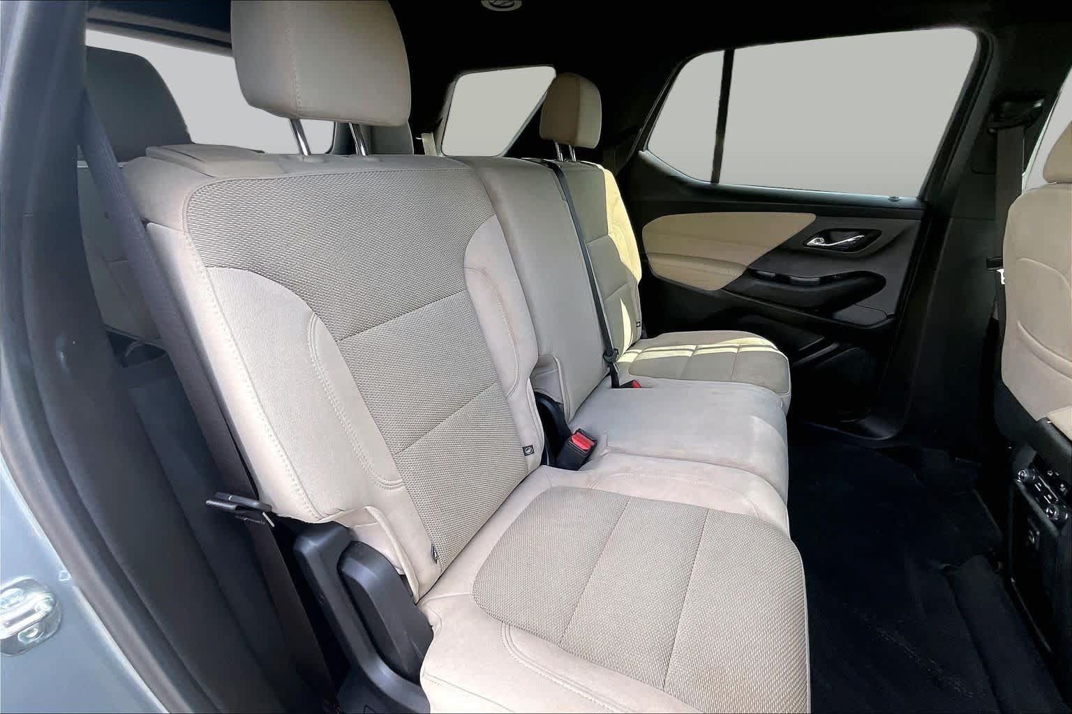 Used 2023 Chevrolet Traverse LS w/ Safety Package FWD image 19