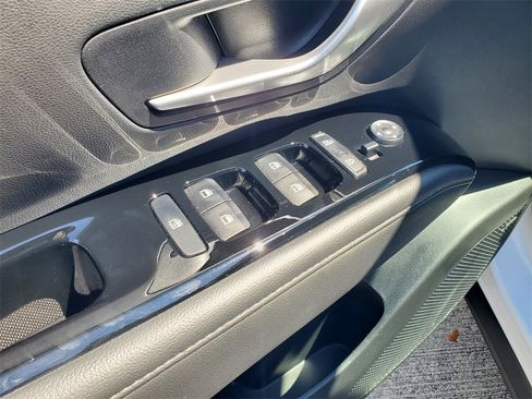 Used 2022 Hyundai Santa Cruz Limited image 20