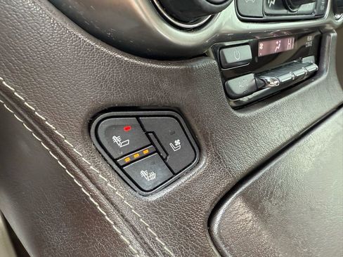 Certified 2018 Chevrolet Tahoe Premier image 18