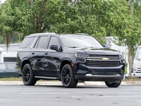 Used 2022 Chevrolet Tahoe LT w/ Luxury Package AWD/4WD image 40