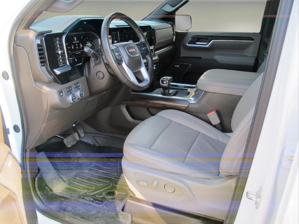 Used 2025 GMC Sierra 1500 SLT w/ SLT Premium Plus Package AWD/4WD image 10