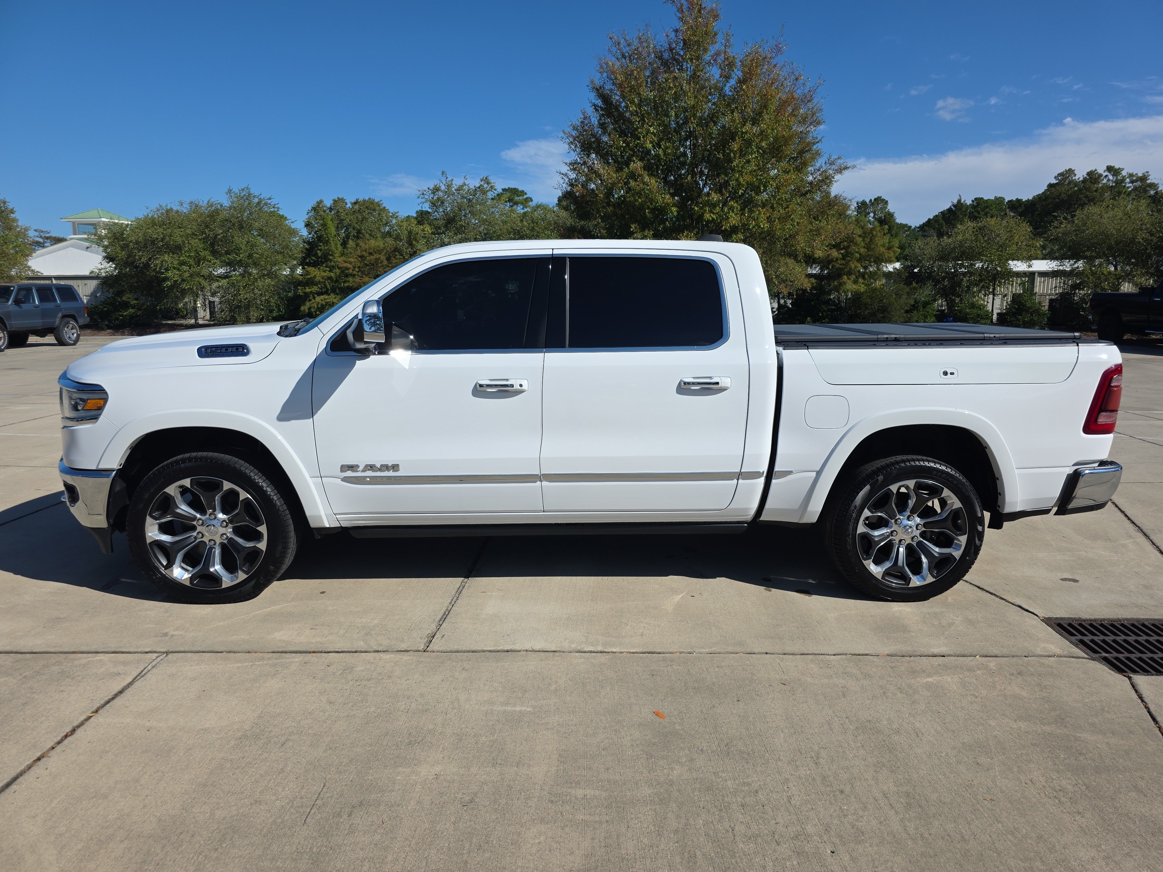 Used 2021 RAM 1500 Limited AWD/4WD image 6