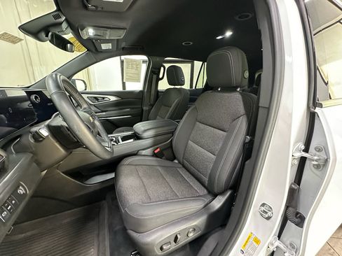 Used 2024 Chevrolet Traverse LT w/ LPO, Floor Liner Package FWD image 23