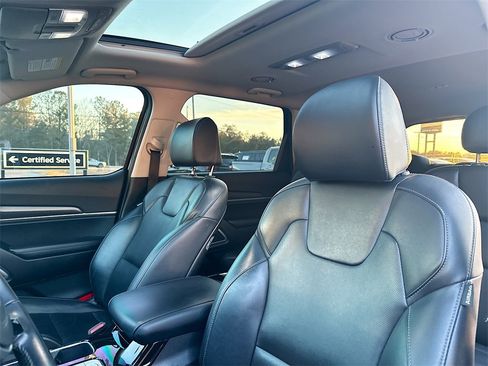 Used 2022 Kia Telluride S image 8