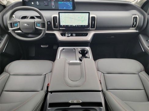 New 2025 Ford Expedition Max Active image 26