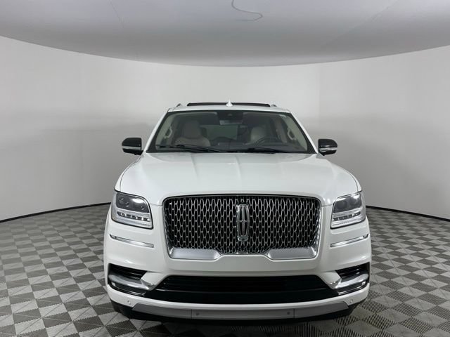 Used 2021 Lincoln Navigator L Reserve w/ Luxury Package AWD/4WD image 4
