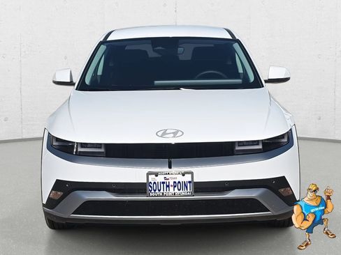 Certified 2026 Hyundai Ioniq 5 SE image 2