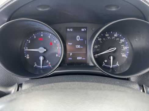 Used 2020 Toyota C-HR LE FWD image 16