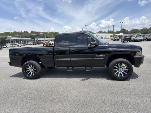 Used 1999 Dodge Ram 2500 Truck 2WD Quad Cab image 5