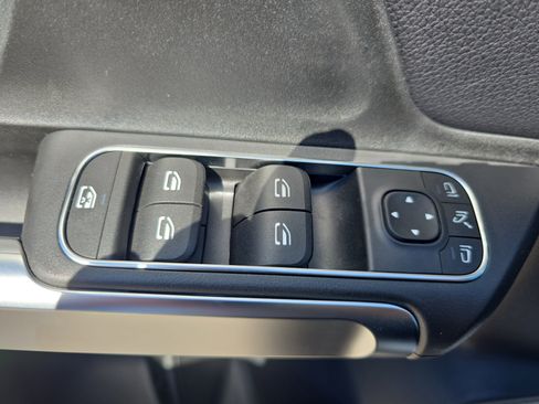 New 2026 Mercedes-Benz GLB 250 image 26