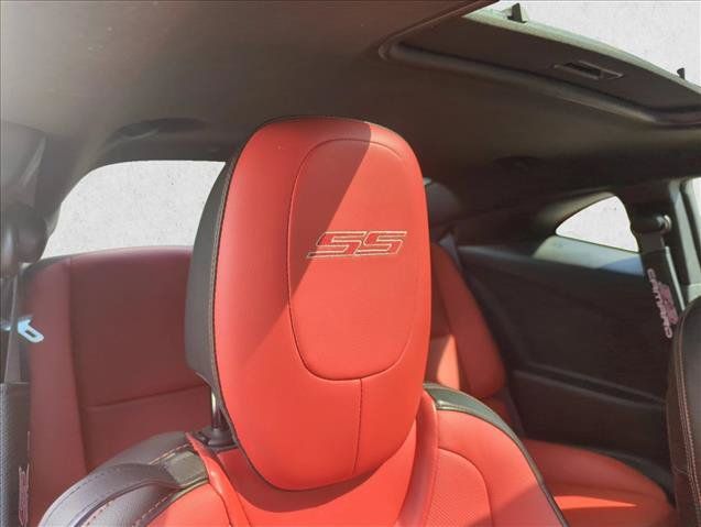 Used 2011 Chevrolet Camaro SS w/ Interior Accent Trim Package RWD image 17