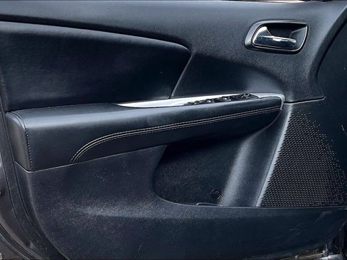 Used 2018 Dodge Journey SXT w/ Connectivity Group image 20